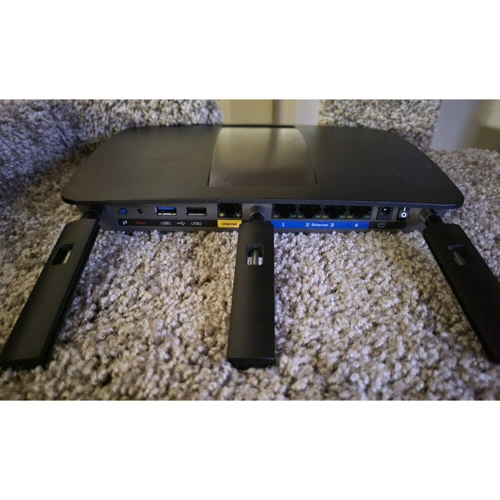 Linksys EA6900 Dual-Band Wireless Router Used Untested - Picture 2 of 4